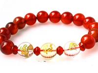 明年巨蟹座最适合佩戴的守护石