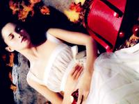 用钱锁定爱人心的生肖男