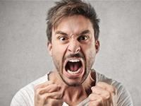 脾气太爆！容易无端发火的星男