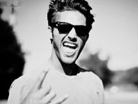 属龙男会因为什么导致单身