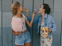 占卜你们的爱情有多少物质成分