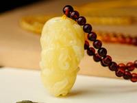 黄玉貔貅吊坠好吗？