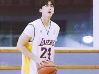 帅到犯花痴？这些星座可都是篮球小王子哦