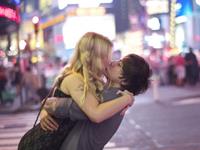 高能预警，12星座被强吻的反应