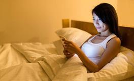 哪些星座女总是会熬夜晚睡？