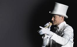 巨蟹座男歌手有哪些？