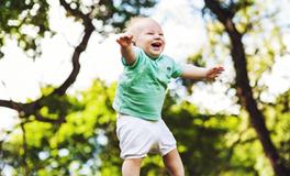 水字旁的字男孩取名，有什么好名字？