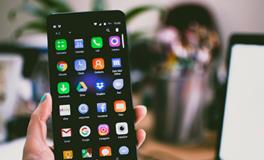 梦见自己的手机碎了