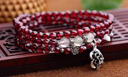 AB血型适合佩戴什么宝石？