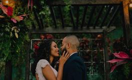 女人梦见有人在天上飞