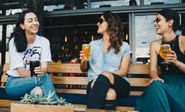 梦见人活着却在办丧事