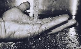 梦见死人给我东西吃