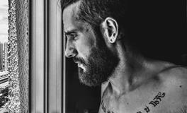 梦见跟死人在一起