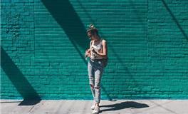 塔罗测他为什么不主动