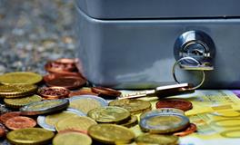 梦见别人有很多钱