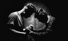 做梦梦到手指头断了