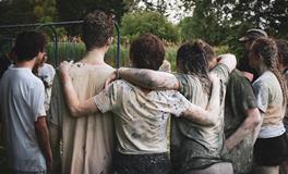 梦见自己到处拉屎