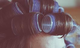 女人梦见自己有白头发