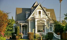 梦见房子塌了人没事