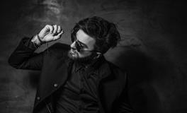 梦见男朋友跟别的女人在一起