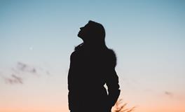 梦见和死去的人吵架