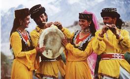 关于塔吉克族的资料