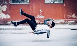 梦见深坑是什么意思