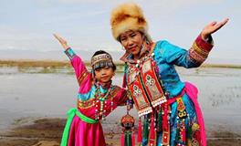 裕固族服装究竟都有哪些特点