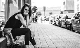 做梦梦到蛇咬自己的脸