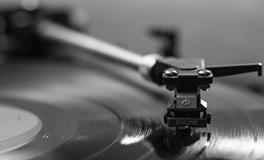 梦见老公出轨预示什么