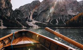 梦到自己跟老同学结婚