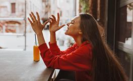 属鸡男变心的前兆