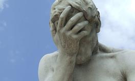 梦到天上有4个月亮