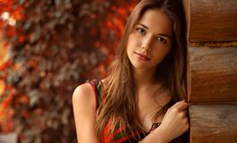 生肖龙应少与谁接触