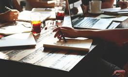 属鸡人工作事业开运宝典