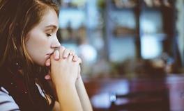 女人梦见签自己的名字