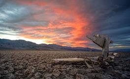 梦见抬死人的寓意