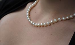 梦见捡到金项链