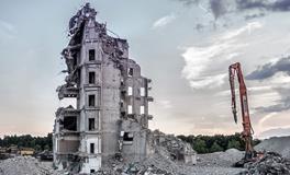 梦见别人拆房子