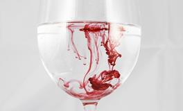 做梦梦见血溅到自己身上