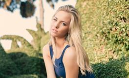 梦见买衣服太贵没买