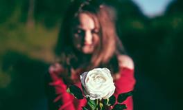 人缘很好，这些星座借钱很简单