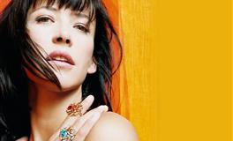 个性太耀眼，不喜欢迎合别人的星座，总是忽冷忽热的