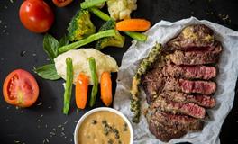 能够陪你吃苦共患难的生肖女