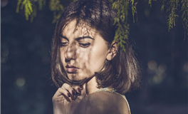 双子座和闺蜜凑在一起，最喜欢聊什么话题