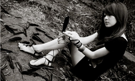 属鼠人为啥坚持相信爱情