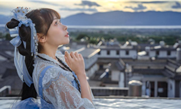 属鼠人用什么方式来炫耀自己的生活