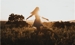 道歉成习惯：哪些星座口头上总说抱歉，实则内心不认错？