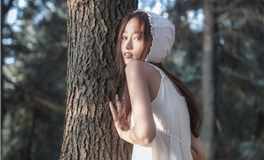 桃花盛开：福与祸的界限 —— 2025年星座的桃色纠葛预测