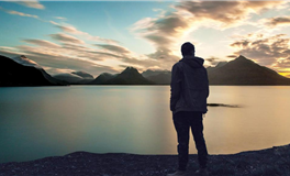 Ezoey徐佩玲每日星座运势2025年10月20日